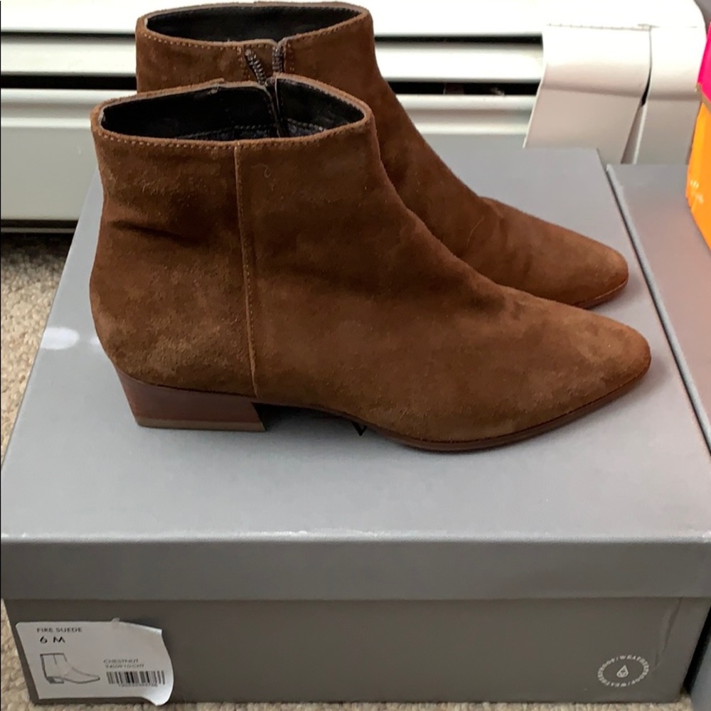 Aquatalia Fire Booties Chestnut size 6